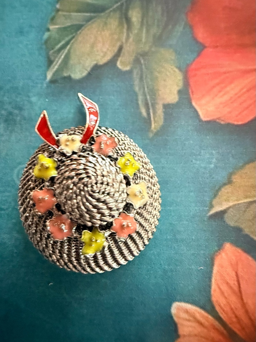 Handcrafted Silver-Tone Straw Hat Brooch with Pink and Yellow Enamel Flowers